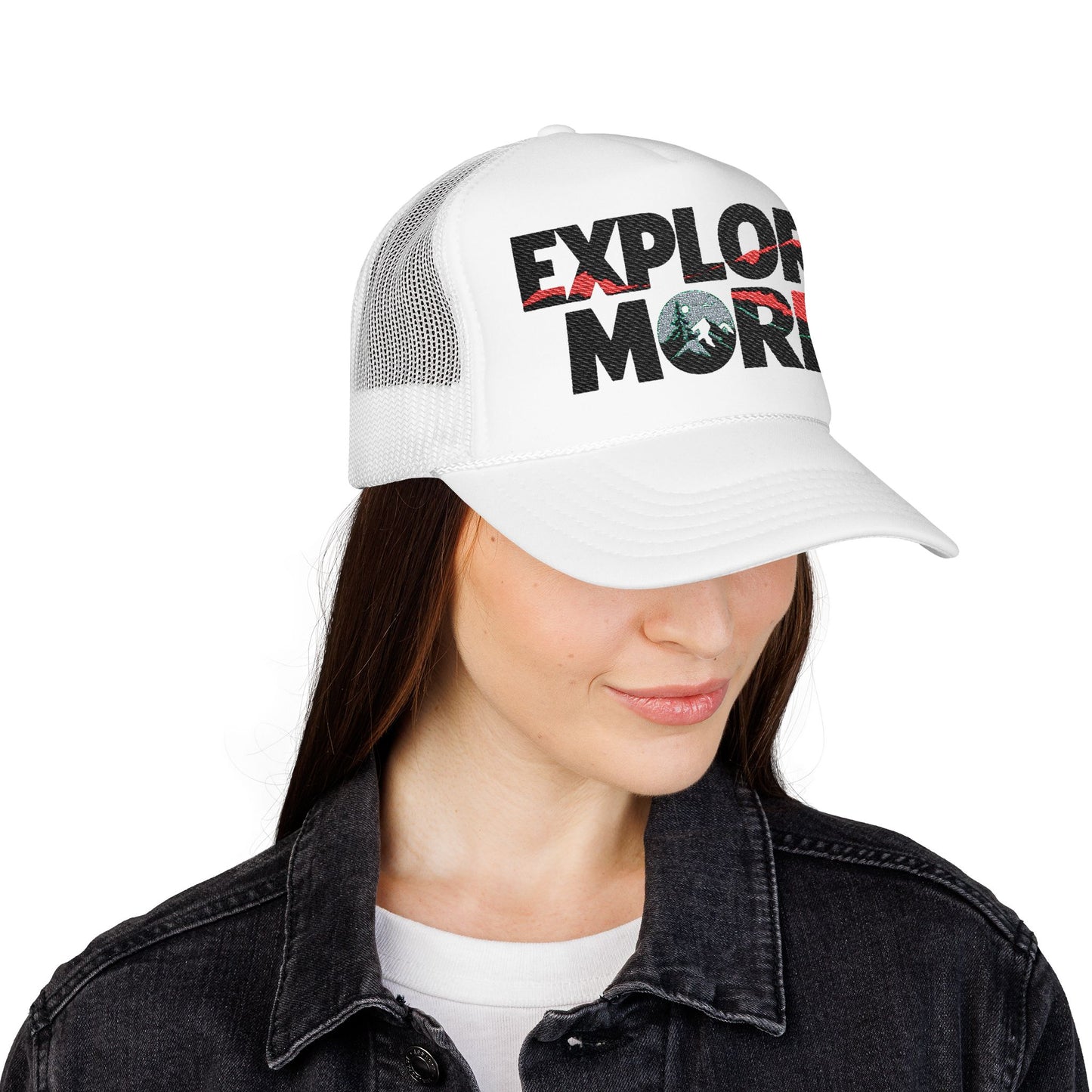 „Explore More“ – Statement Design für Abenteurer – ColorfulRobe