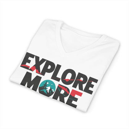„Explore More“ – Outdoor Design mit Statement Print – ColorfulRobe