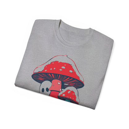 Winter Pilzgeister  Minimalistisches Geister-Pilz-Shirt für Halloween & Weihnachten