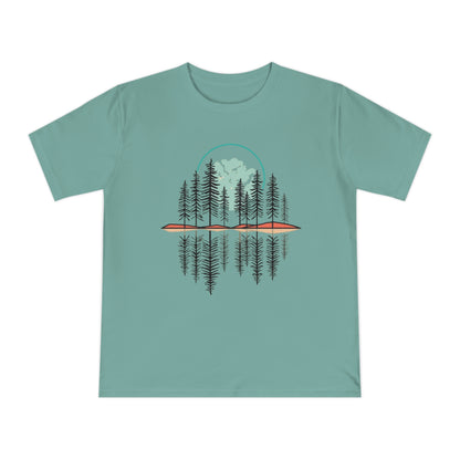 T-Shirt „Forest Reflection“ – Naturmotiv mit Spiegelung – in 3 Farben – ColorfulRobe