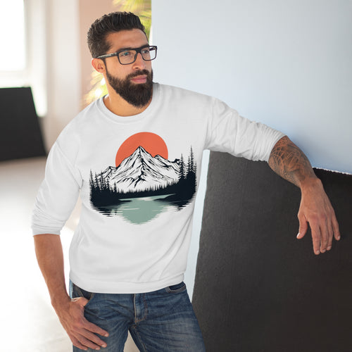 Alpenstille Crewneck — Sonnenaufgang über Wald & See