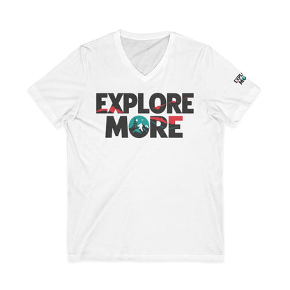 „Explore More“ – Outdoor Design mit Statement Print – ColorfulRobe