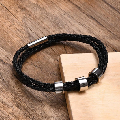 Personalisiertes Herrenarmband „Family Bond“ – Lederarmband mit Gravur | Namen & Botschaft individuell