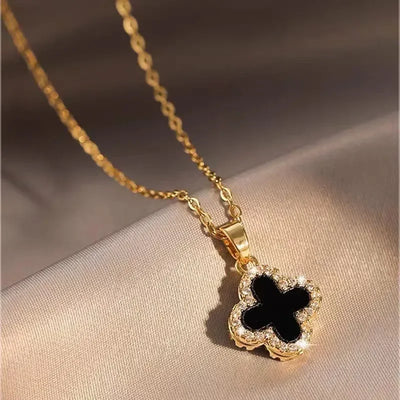 The fashionable and chic chic necklace is a light luxury and niche Instagram trendsetter
